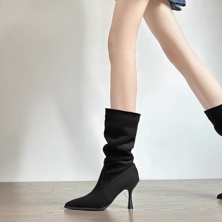 Women Bags On Sale - Sepatu Boots Wanita Model Modern Setengah