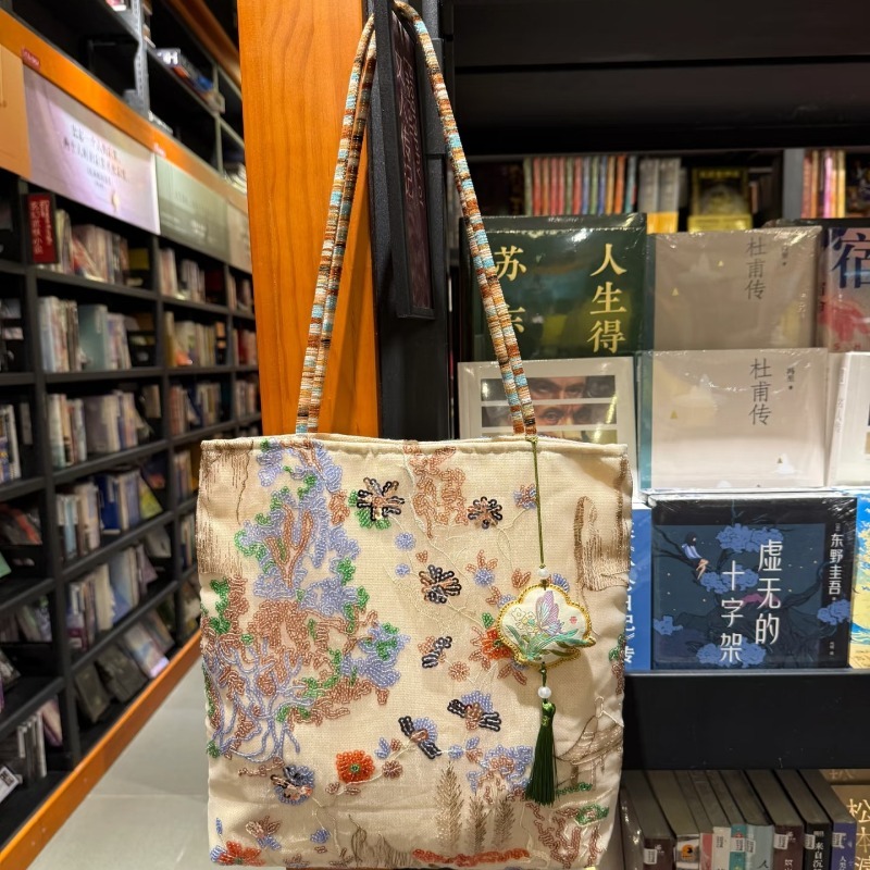 Tas Kanvas Bordir Gaya Cina Ba - Women Bags 2026 Trends ulasan dan harga